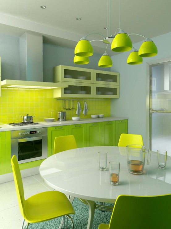 una cucina contemporanea color lime con mobili verde neon e alzatina in piastrelle, ripiani bianchi, un tavolo bianco e sedie color lime