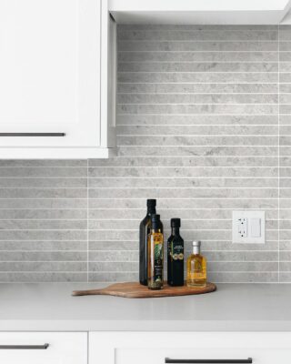 idee per le pareti della cucina con piastrelle sottili